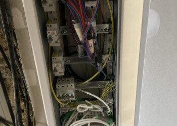 Tableau électrique encastré réalisé lors d’une rénovation